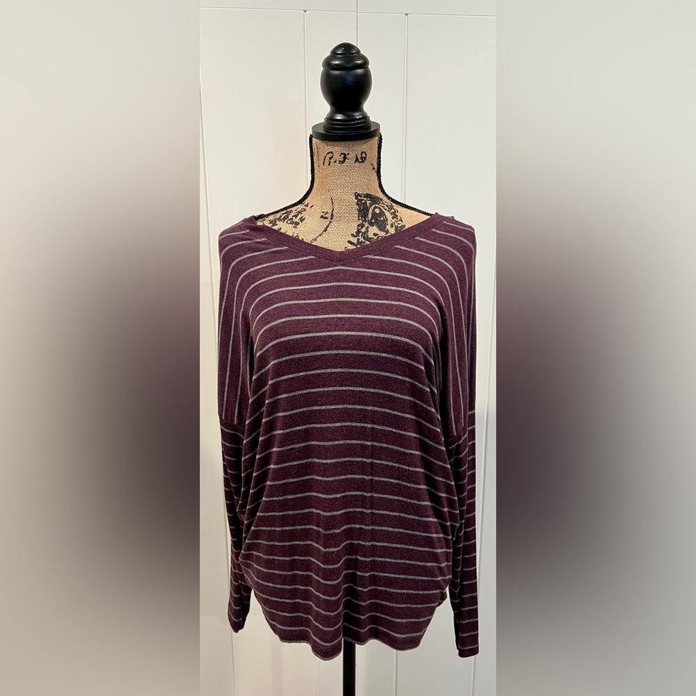 Size Medium Cabi Serenity Long Sleeve Top